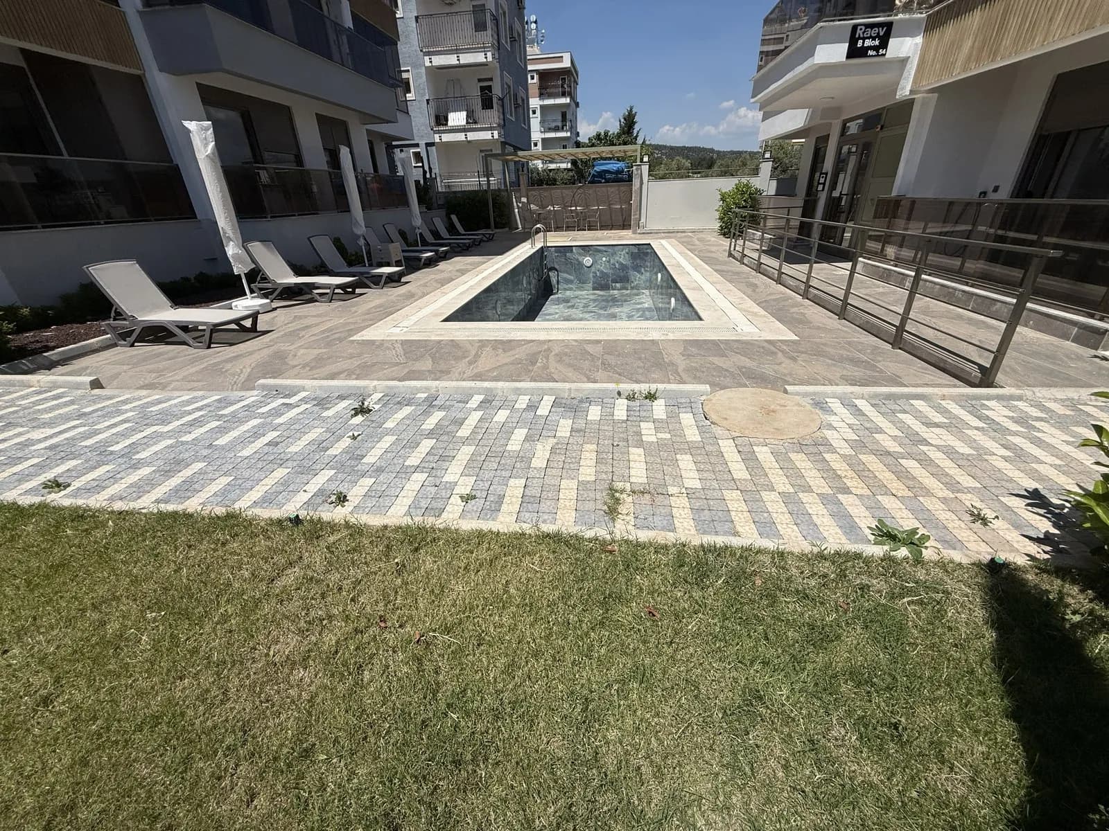 Raev Sitesi, Kepez — dış cephe görselleştirmesi · 5. görsel